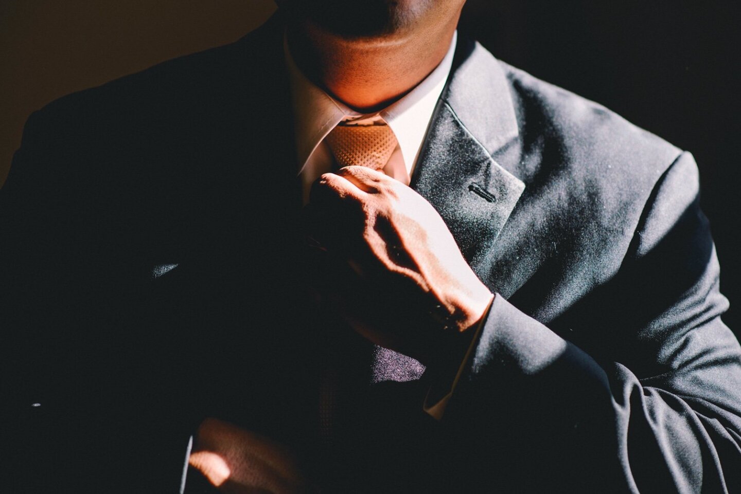 How to respond when an interviewer says "tell me about